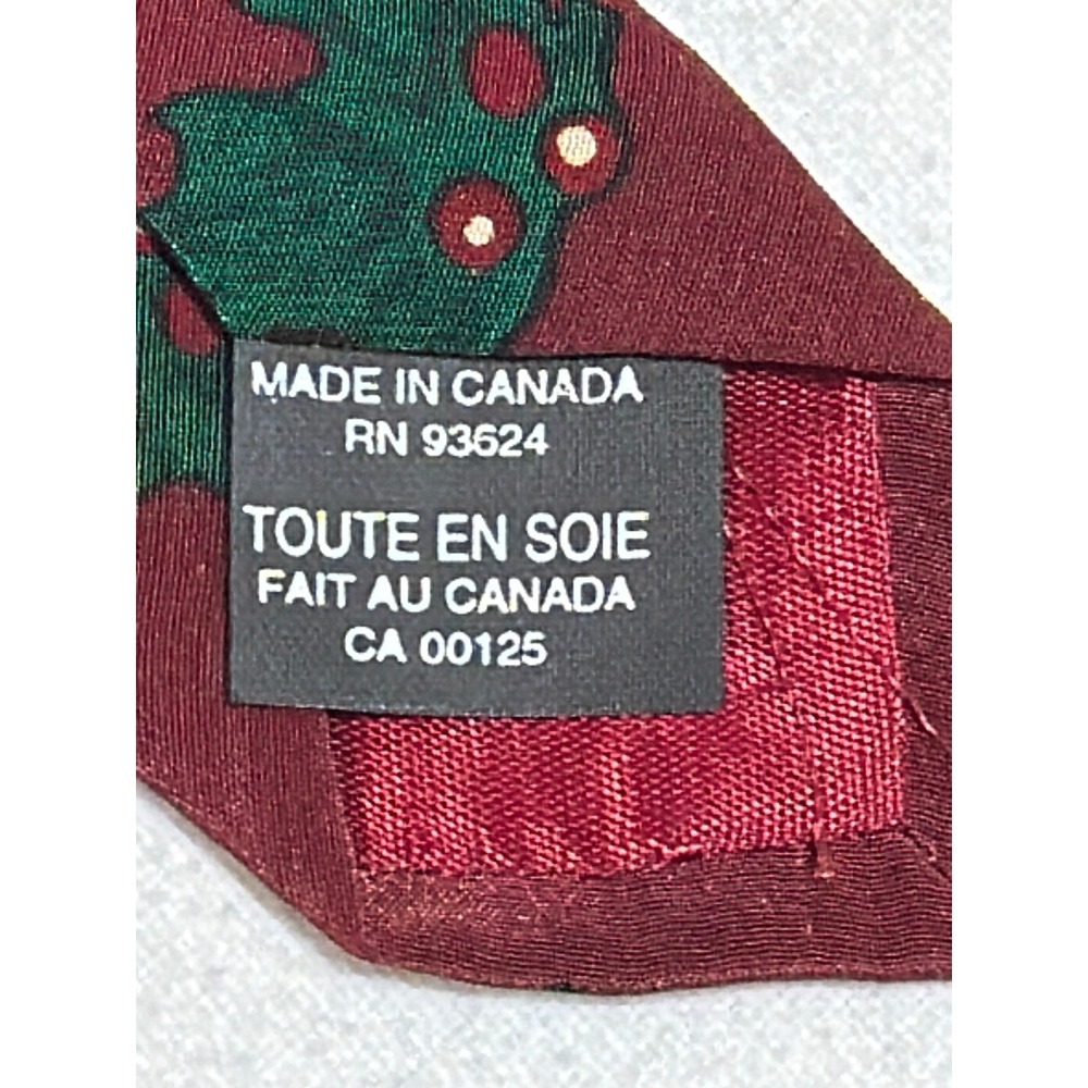 Norman Rockwell Mens Silk Tie God Bless Us Everyone Christmas Carol Burgundy 95 - Picture 7 of 7